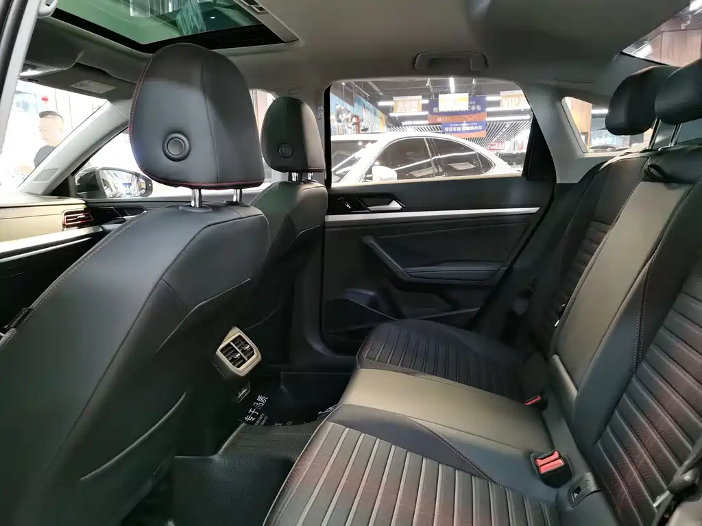 Volkswagen Lavida — миниатюра 13