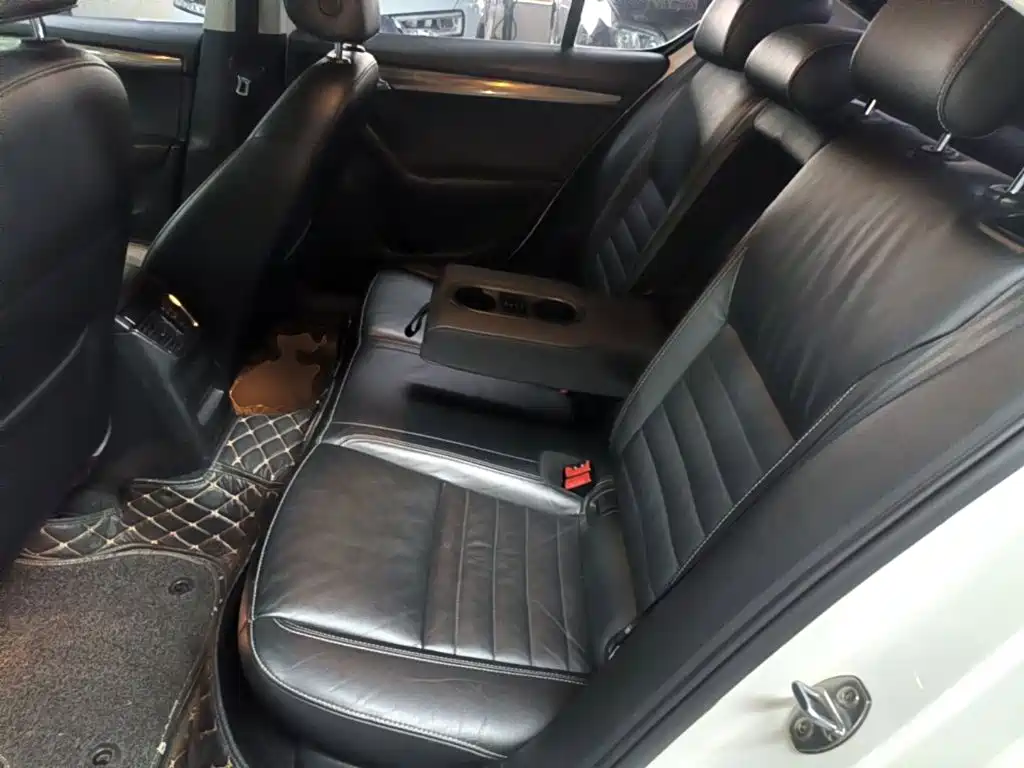 Skoda Octavia — миниатюра 17