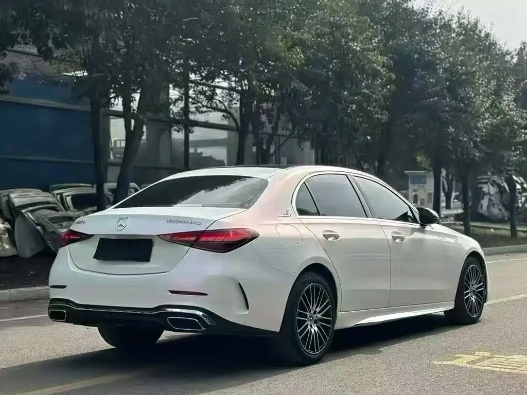 Mercedes-Benz C-Class — миниатюра 9