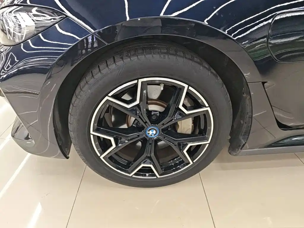 BMW i3 — миниатюра 23
