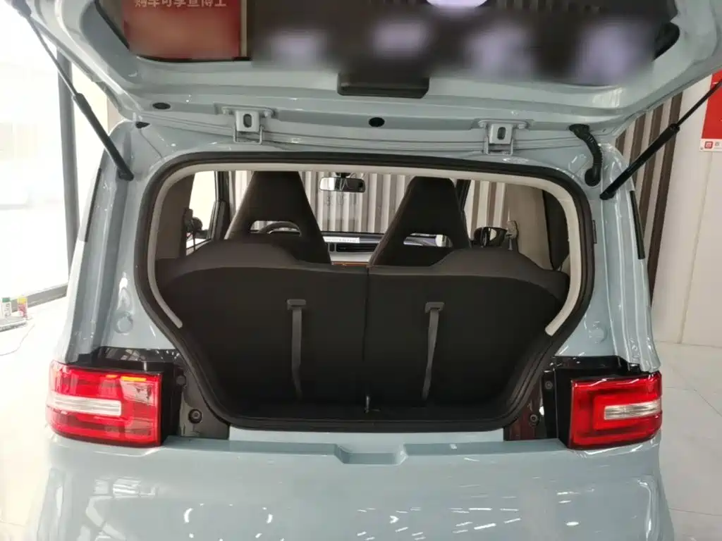 Wuling MINIEV — миниатюра 19