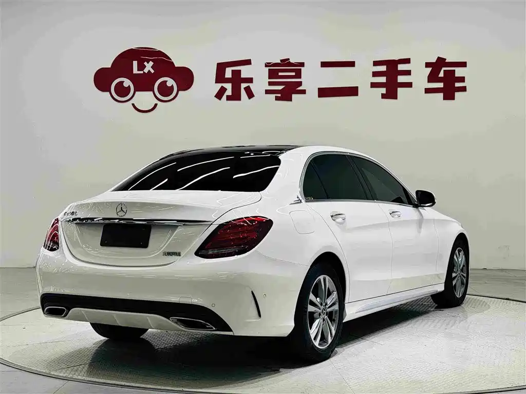 Mercedes-Benz C-Class — миниатюра 5