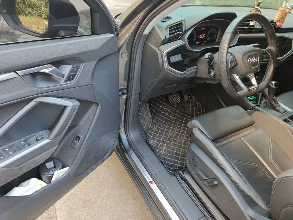 Audi Q3 Sportback — миниатюра 12