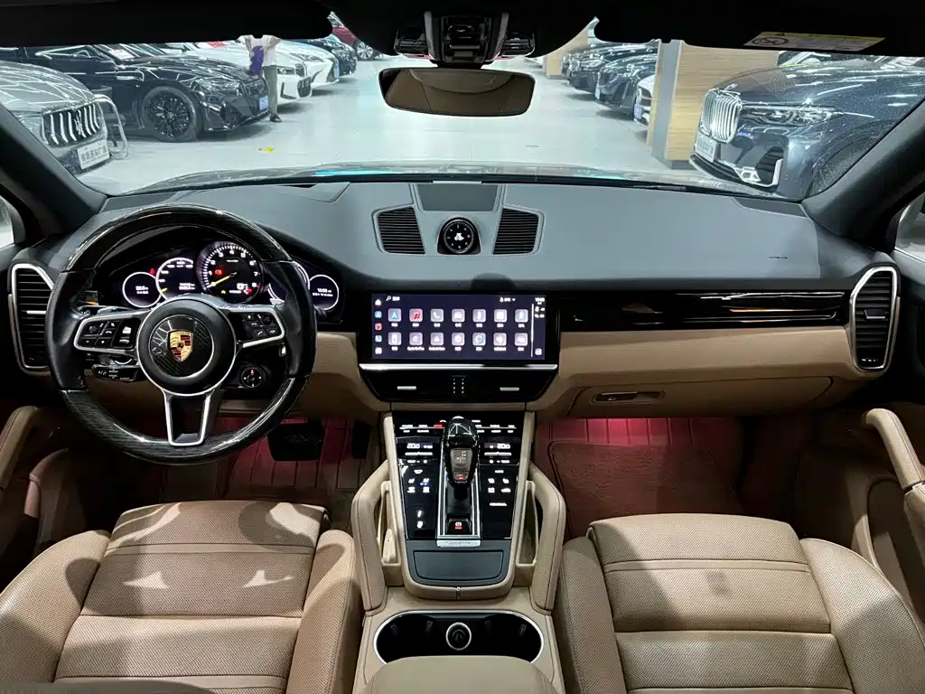 Porsche Cayenne Hybrid — миниатюра 12