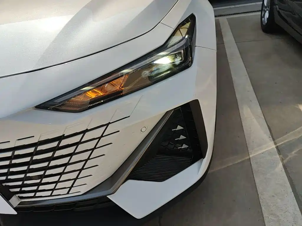 Changan UNI-V — миниатюра 24