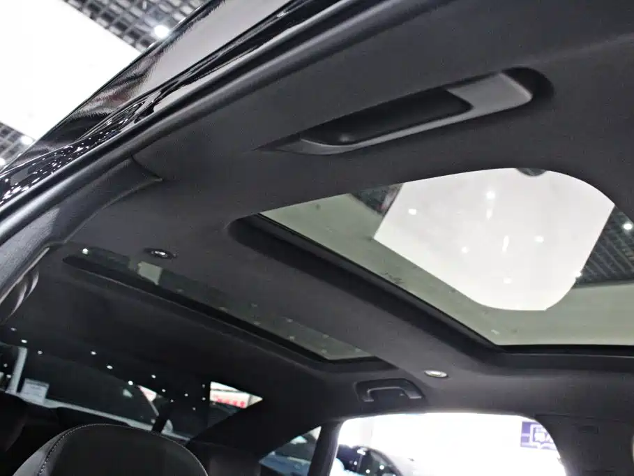 Audi A6L — миниатюра 9