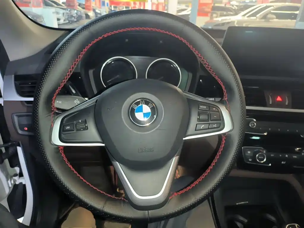 BMW X1 — миниатюра 11