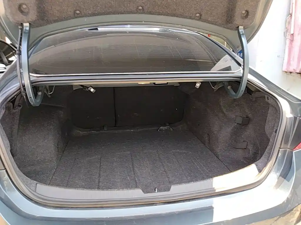 Chevrolet Malibu XL — миниатюра 19