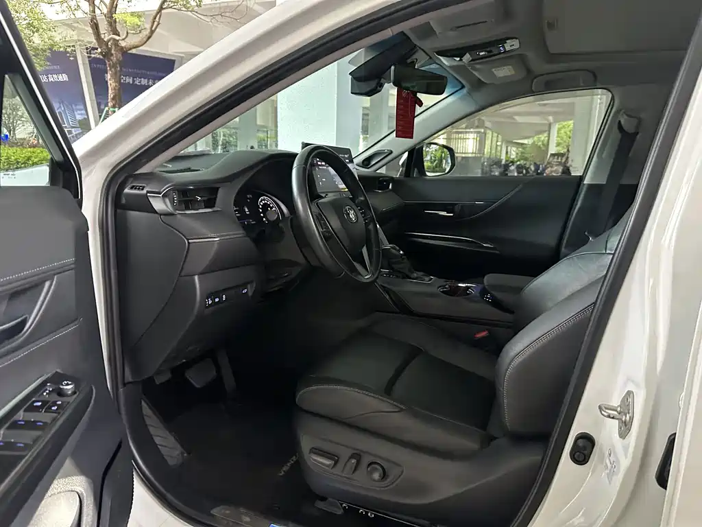 Toyota Venza 2022 2.0L CVT Luxury