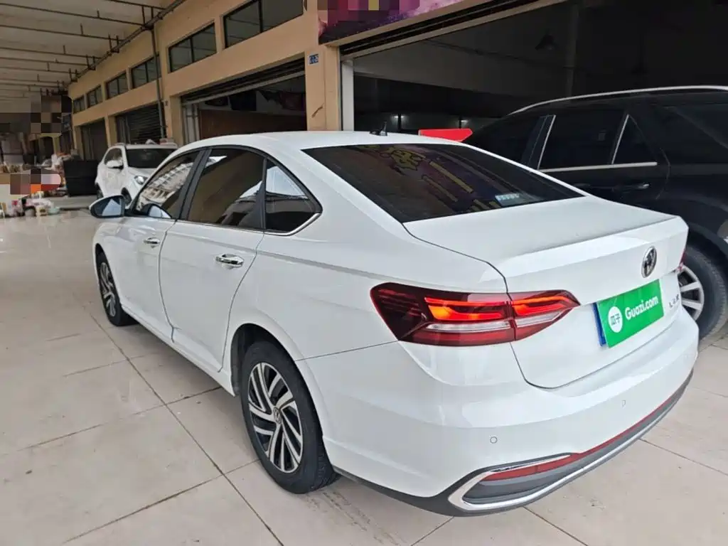 Volkswagen Lavida — миниатюра 5