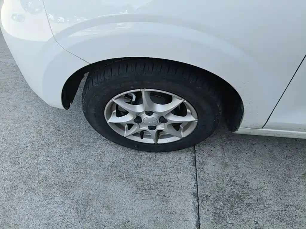 Roewe Clever — миниатюра 23