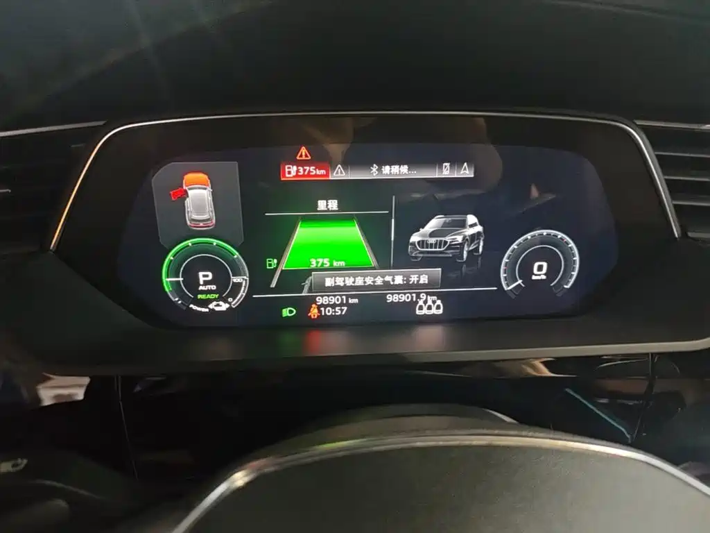Audi e-tron (Import) — миниатюра 12