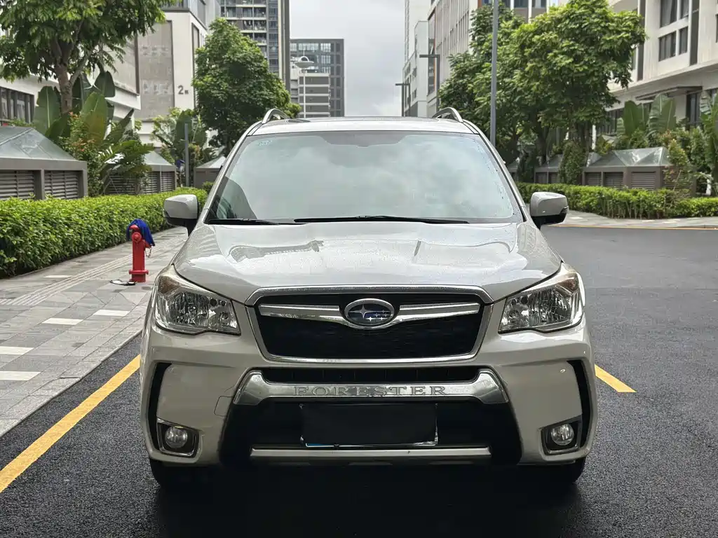Subaru Forester 2015 2.0i