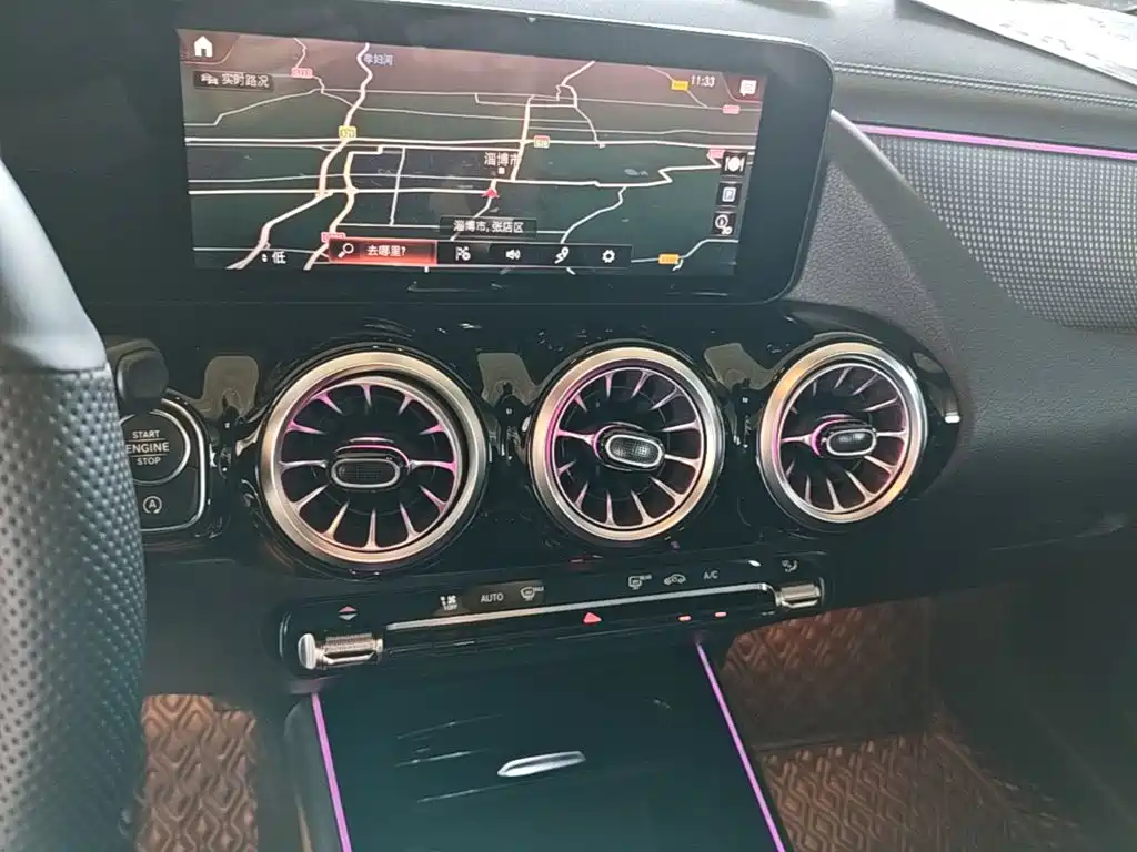 Mercedes-Benz GLA — миниатюра 13