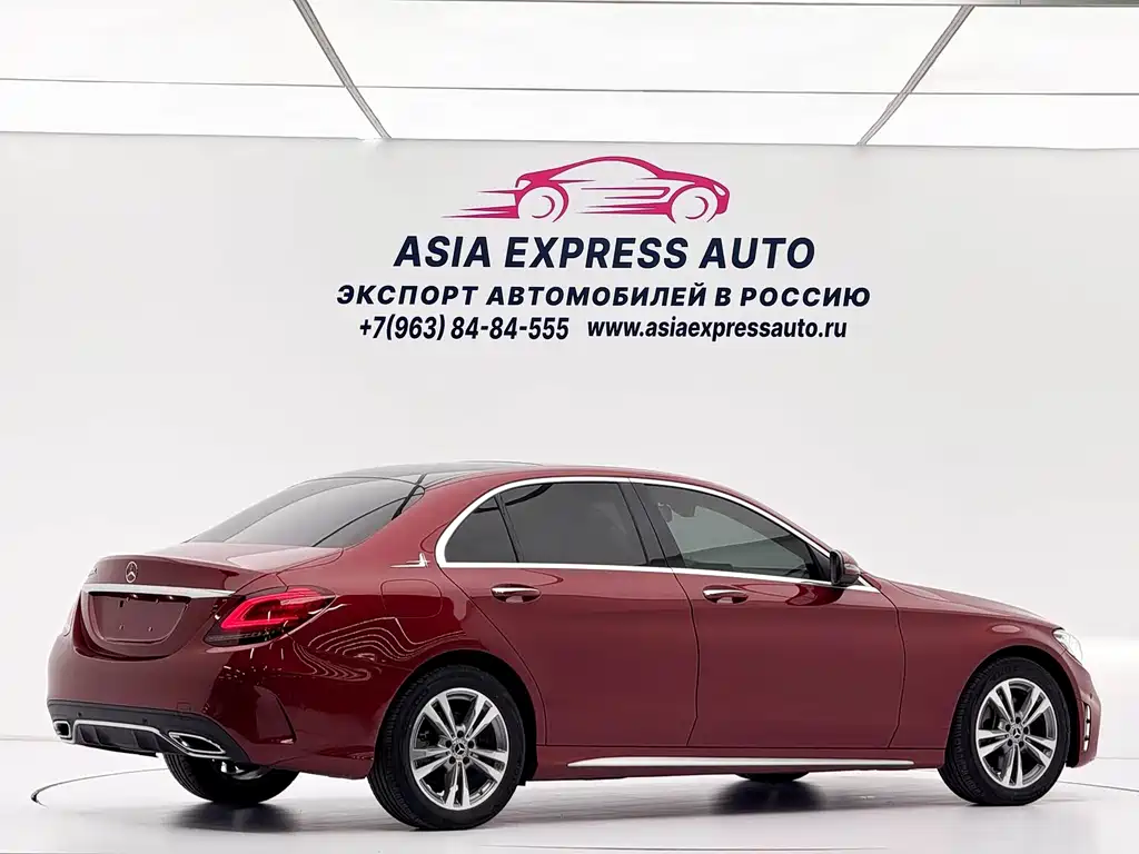 Mercedes-Benz C-Class — миниатюра 6