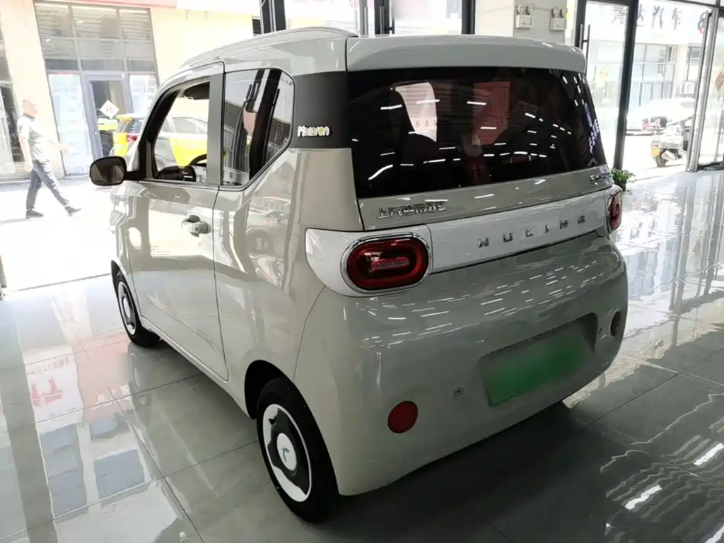 Wuling MINIEV — миниатюра 5