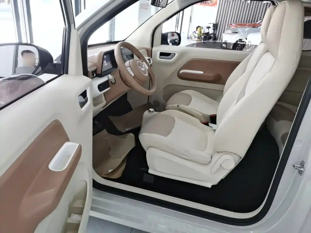 Wuling MINIEV — миниатюра 15