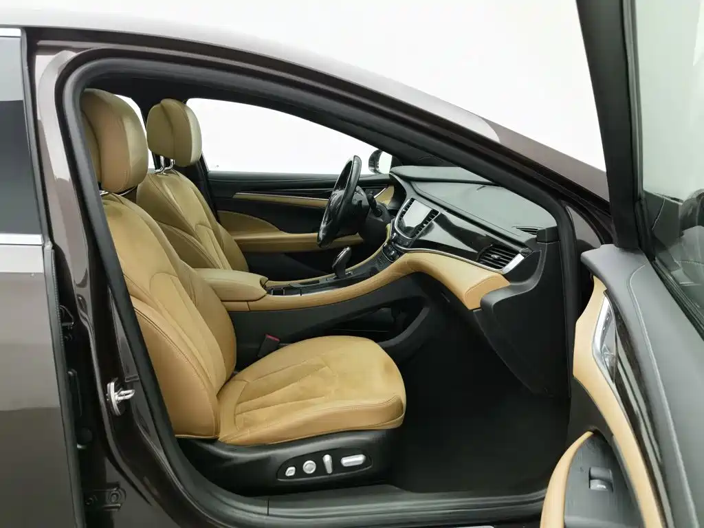 Buick LaCrosse — миниатюра 23