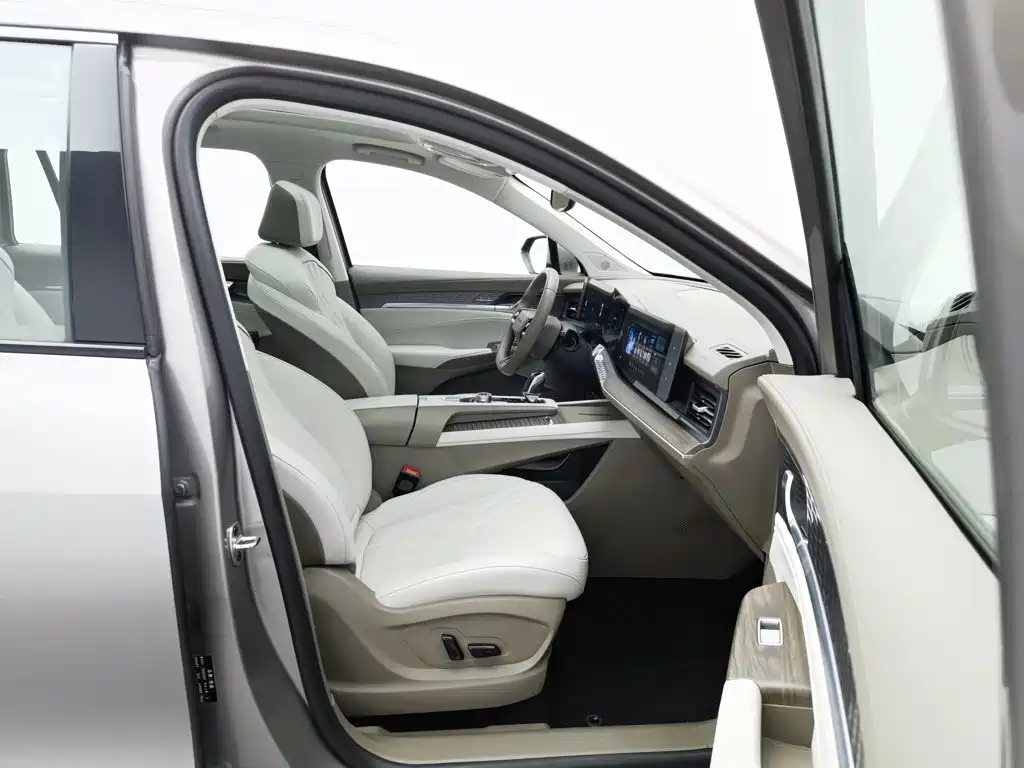 Roewe RX9 — миниатюра 23
