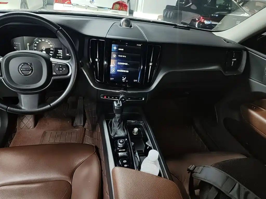 Volvo XC60 — миниатюра 14