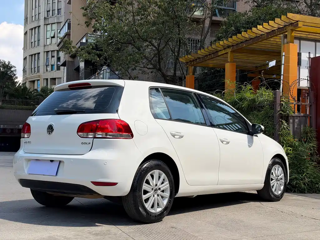 Volkswagen Golf — миниатюра 14
