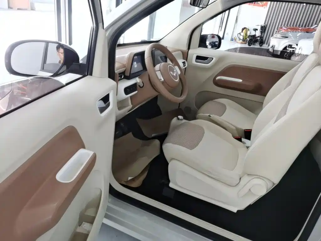 Wuling MINIEV — миниатюра 16