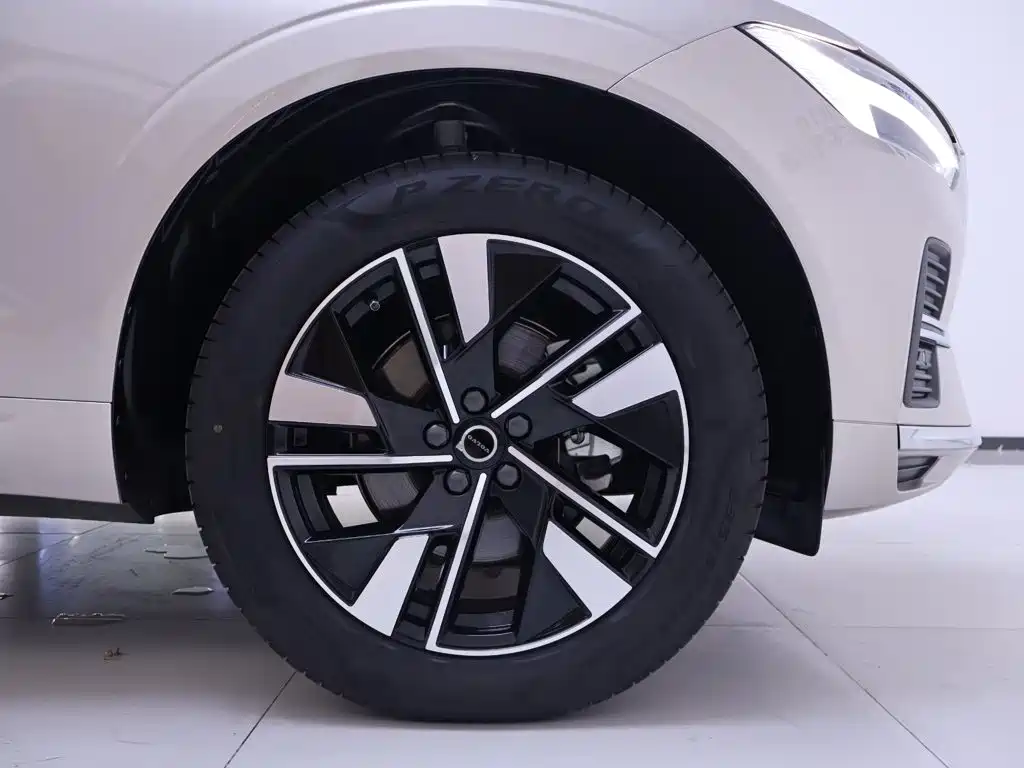 Volvo XC60 — миниатюра 6