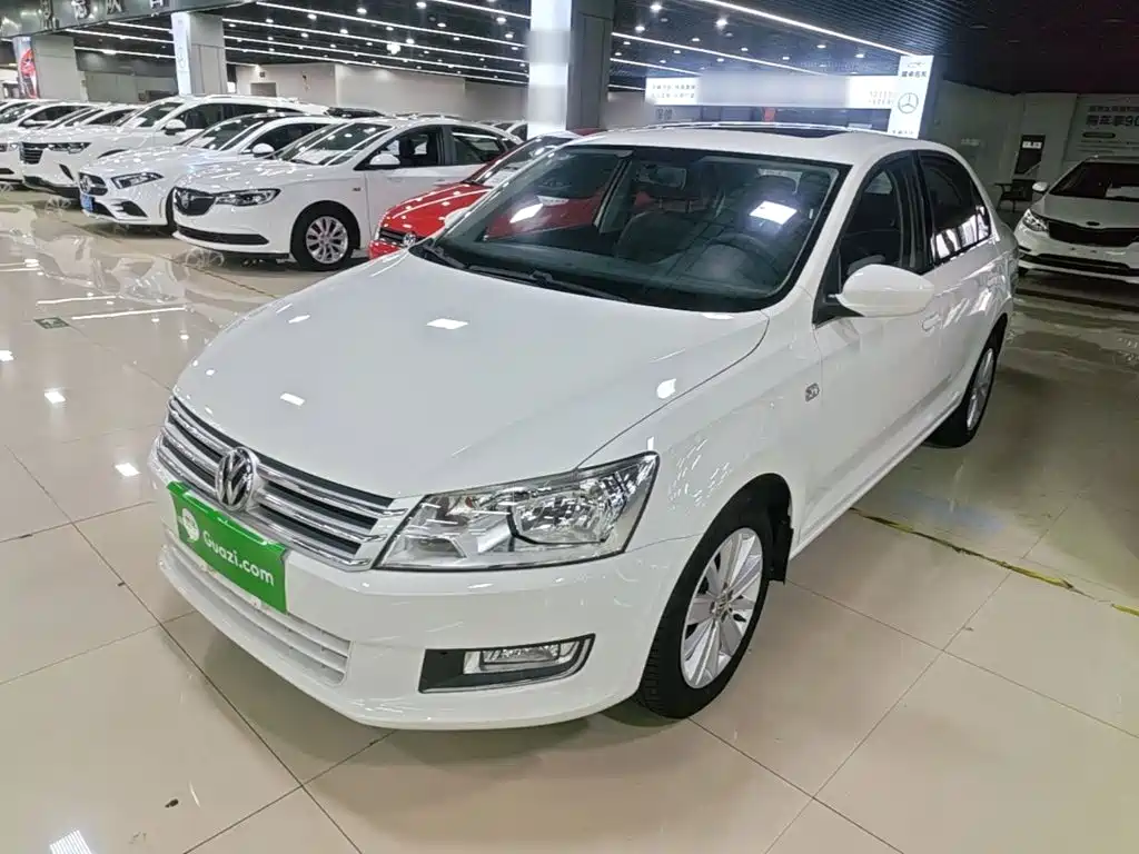 Volkswagen Santana — миниатюра 2