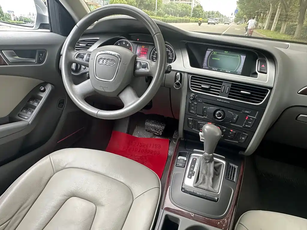 Audi A4L — миниатюра 14