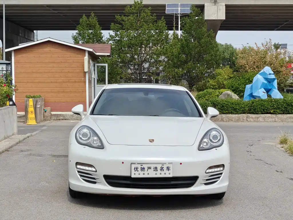Porsche Panamera — миниатюра 2