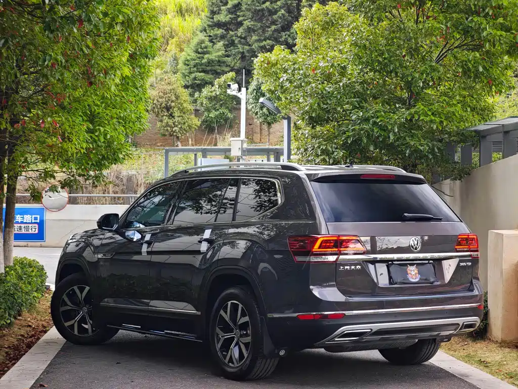 Volkswagen Teramont — миниатюра 4