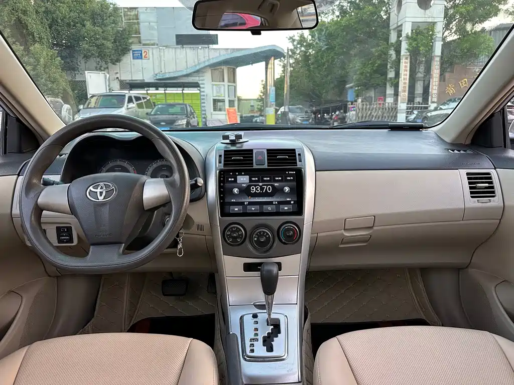 Toyota Corolla — миниатюра 10