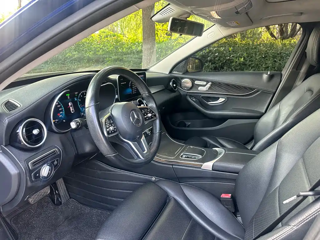 Mercedes-Benz C-Class — миниатюра 5
