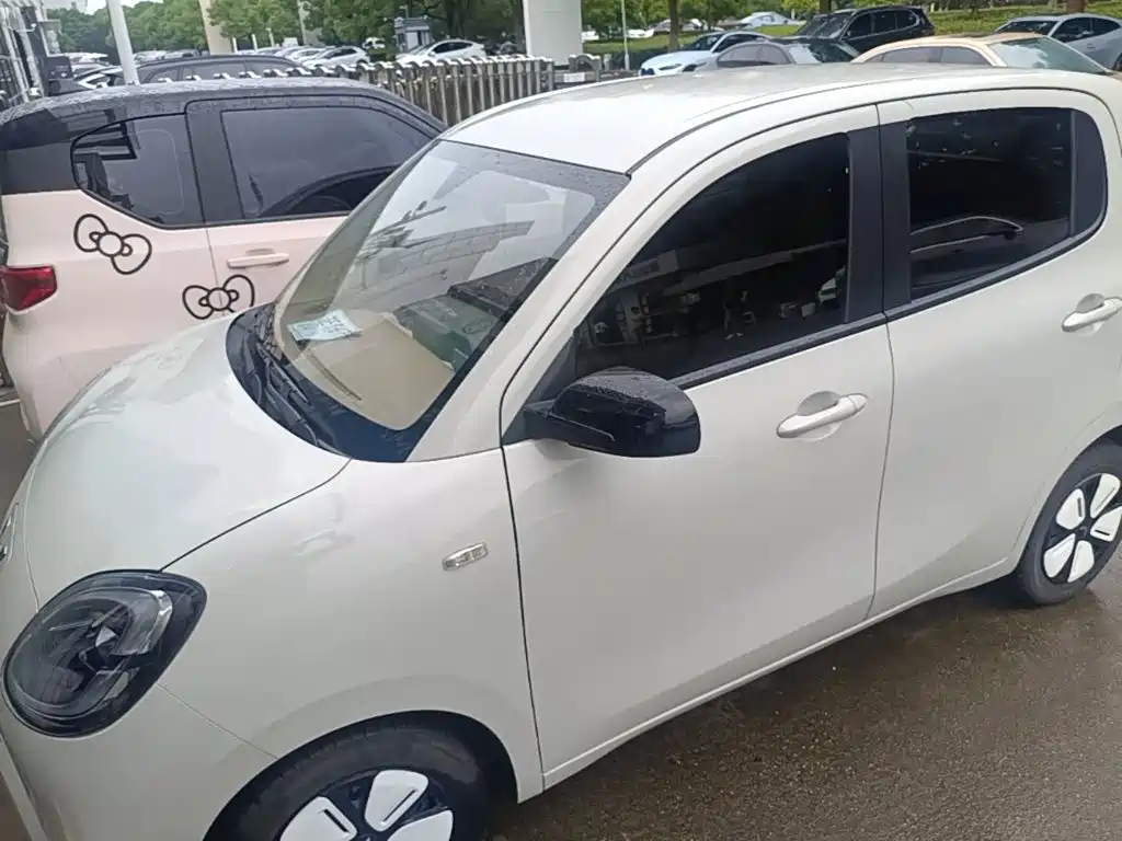 Wuling MINIEV — миниатюра 2