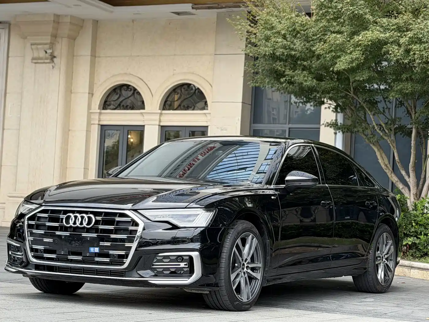 奥迪A6L 2024款 40 TFSI 豪华动感型 2024