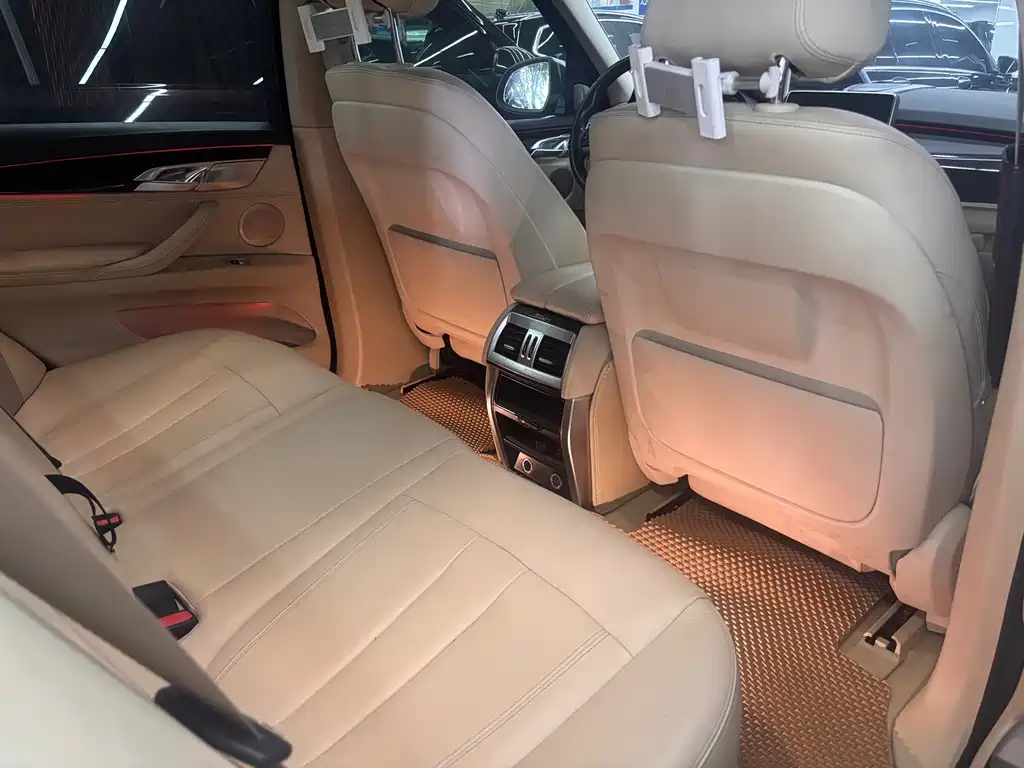 BMW X5 (Import) — миниатюра 7