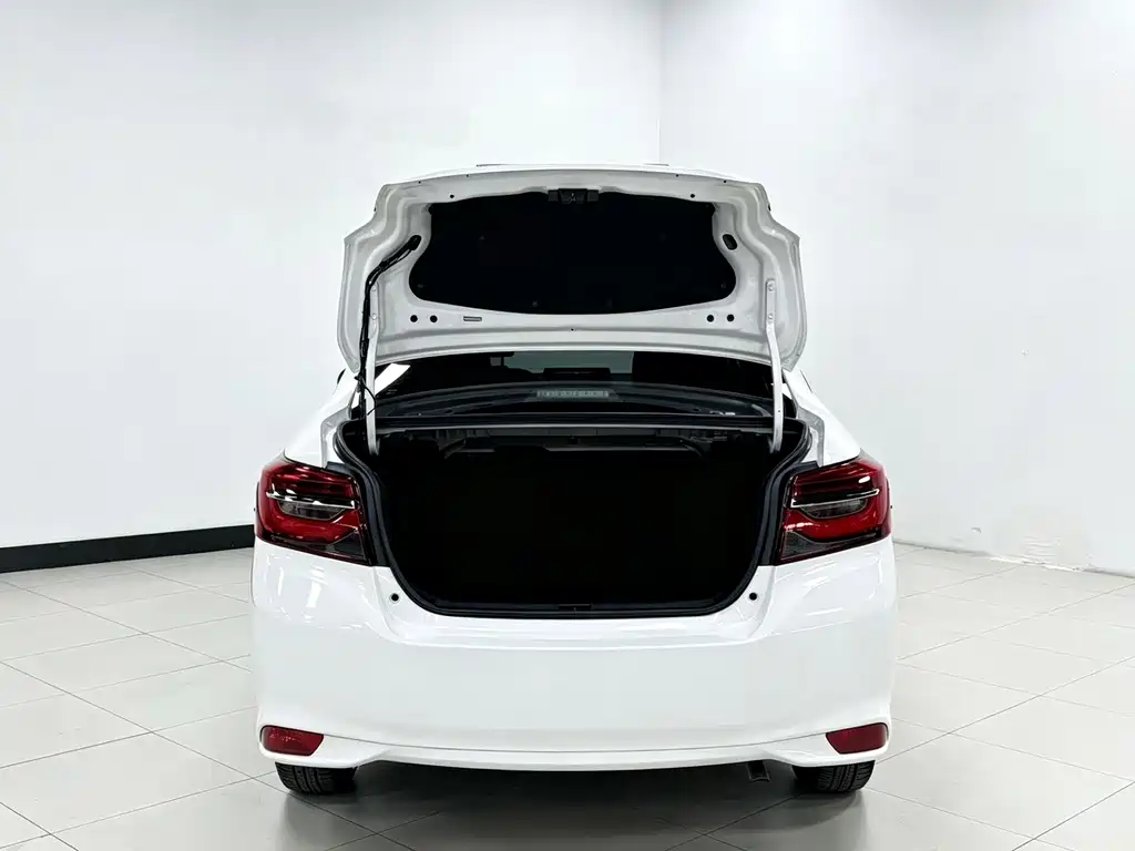 Toyota Vios — миниатюра 7