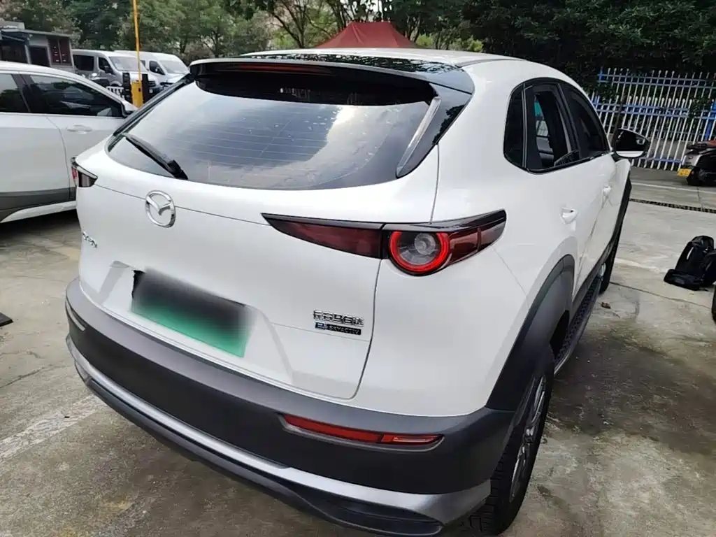 Mazda CX-30 EV — миниатюра 7