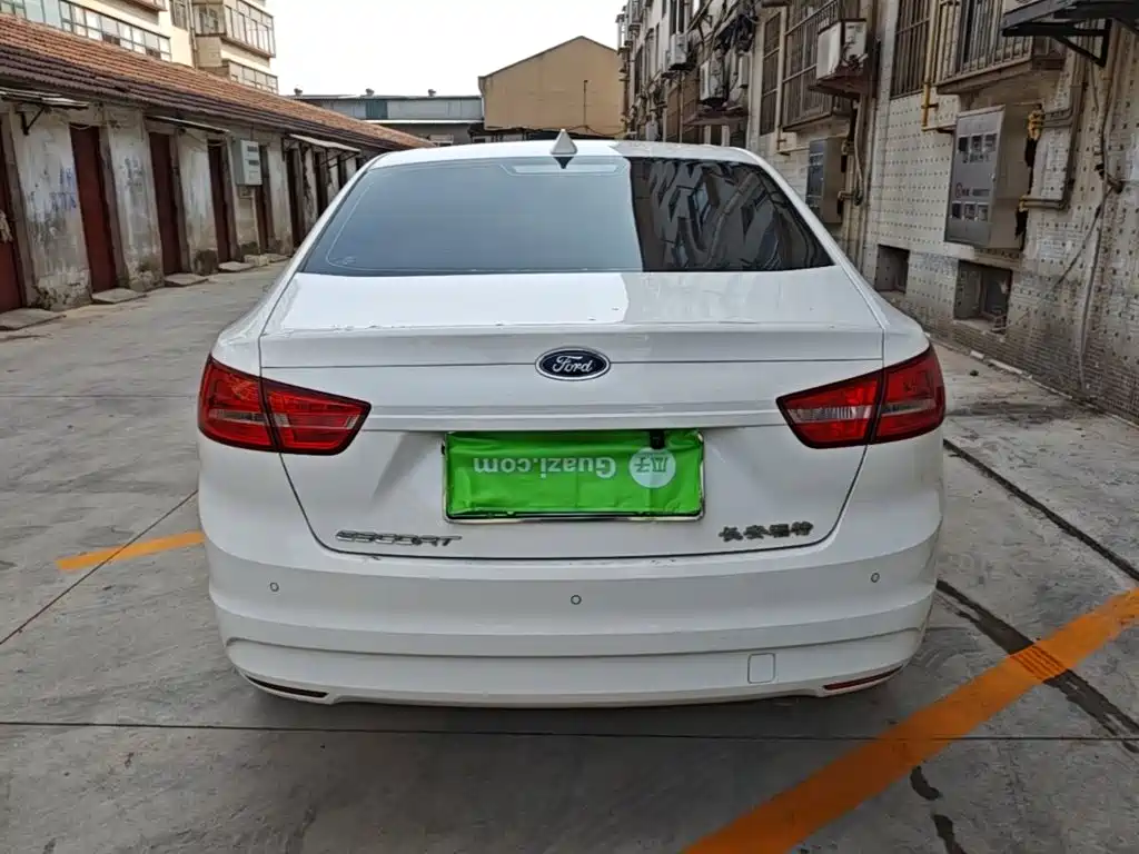 Ford Escort — миниатюра 6