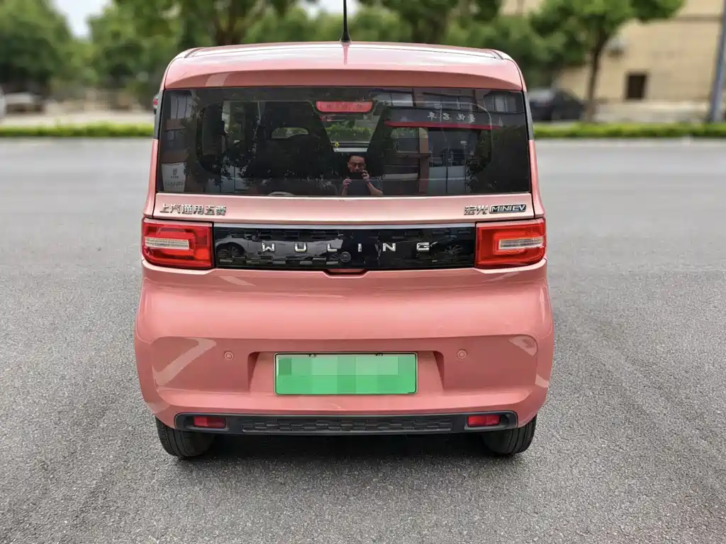 Wuling MINIEV — миниатюра 5
