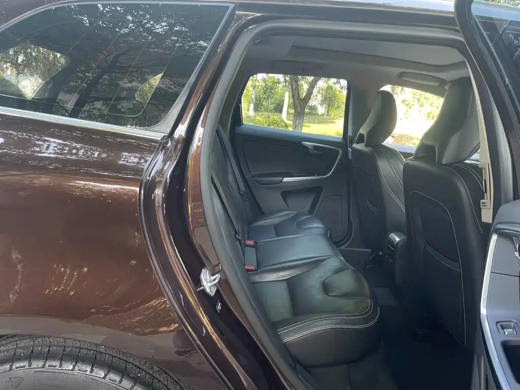 Volvo XC60 — миниатюра 16