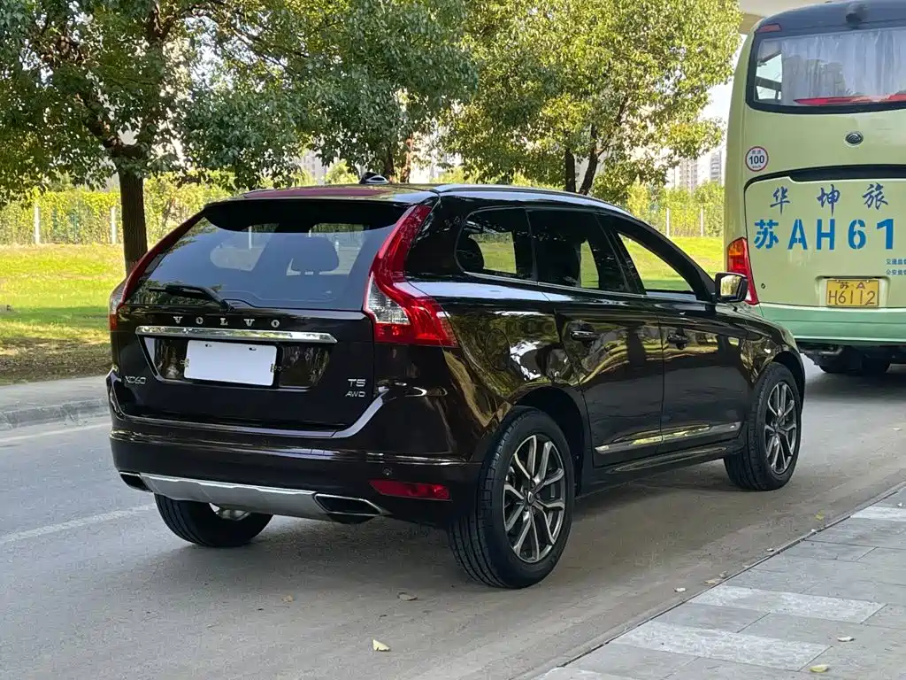 Volvo XC60 — миниатюра 8