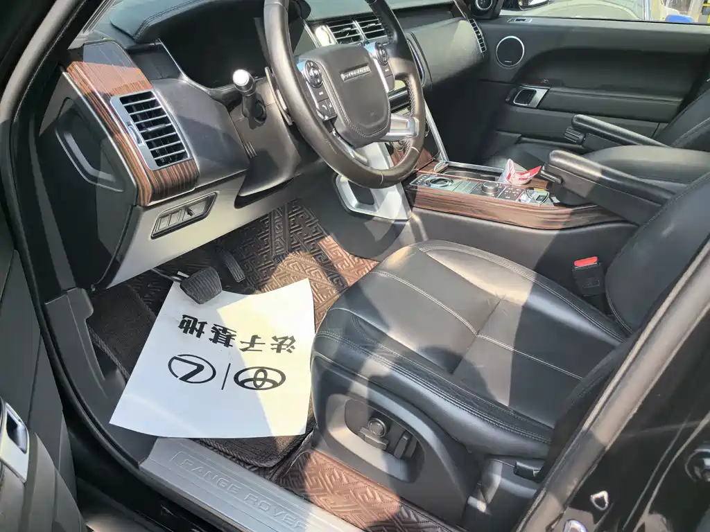 Land Rover Range Rover — миниатюра 12