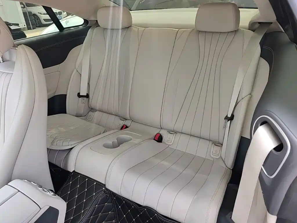 Mercedes-Benz E-Class (Import) — миниатюра 17