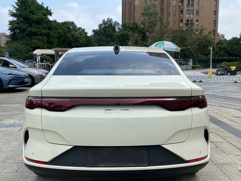 BYD Qin L — миниатюра 14