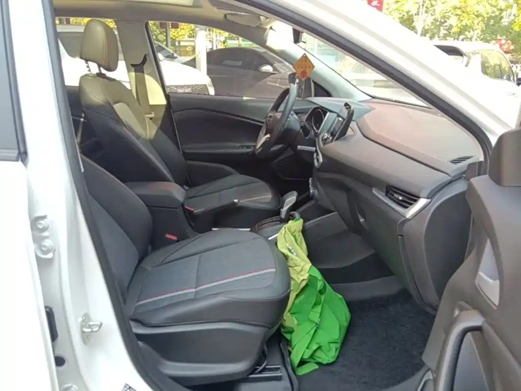 Chevrolet Trax — миниатюра 25