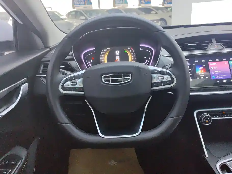 Geely Binrui — миниатюра 15