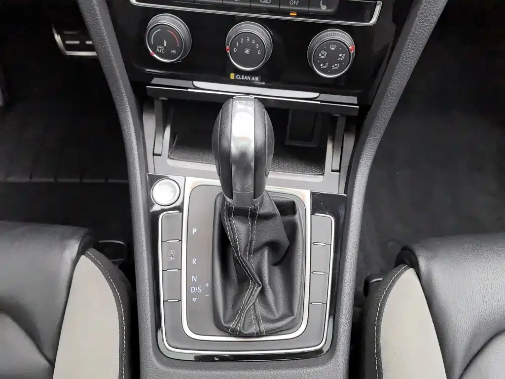 Volkswagen Golf — миниатюра 13