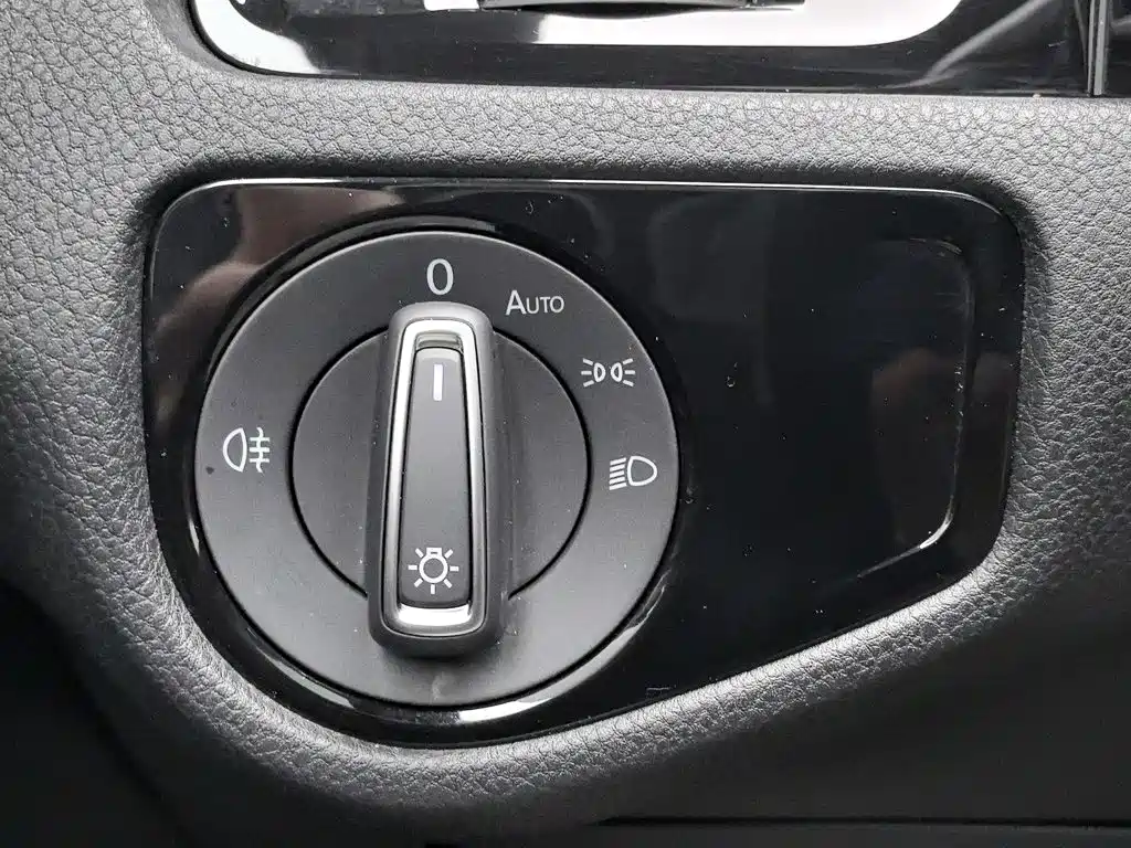 Volkswagen Golf — миниатюра 21