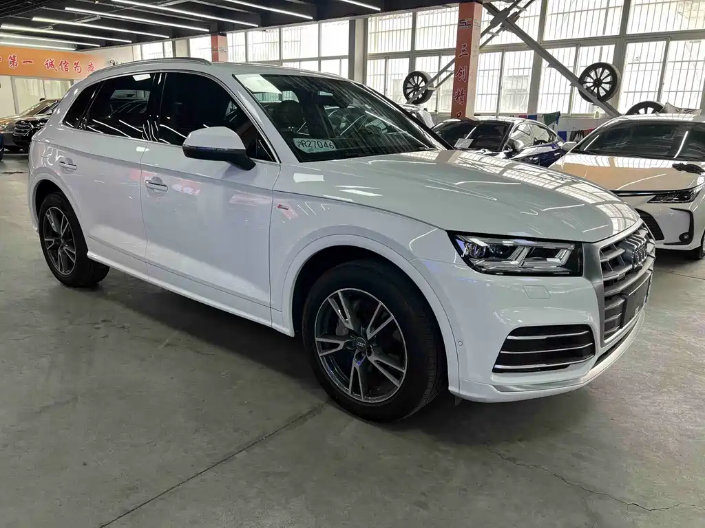 Audi Q5L — миниатюра 3